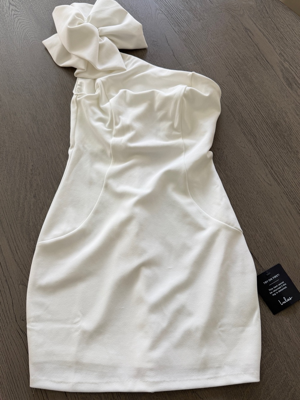 Lulu’s White party/cocktail One Shoulder Mini dress Size XS